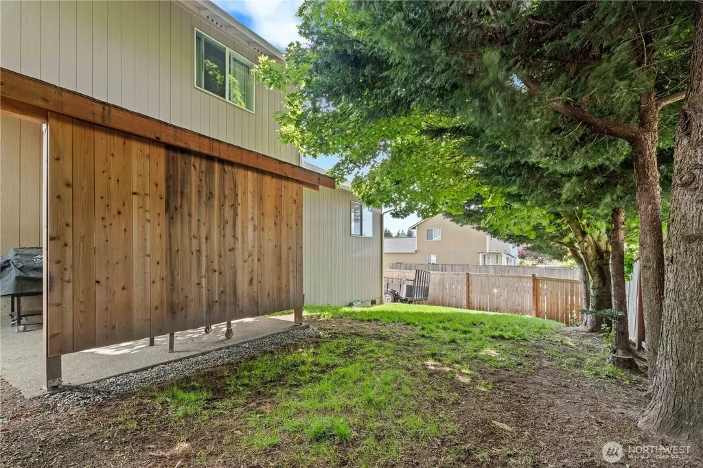 8627 136th Street E Puyallup WA 98373