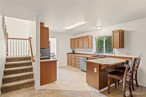 8627 136th Street E Puyallup WA 98373