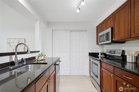 15829 NE Leary Way Redmond WA 98052