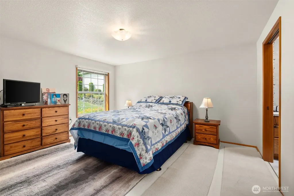2816 Colonial Drive Centralia WA 98531
