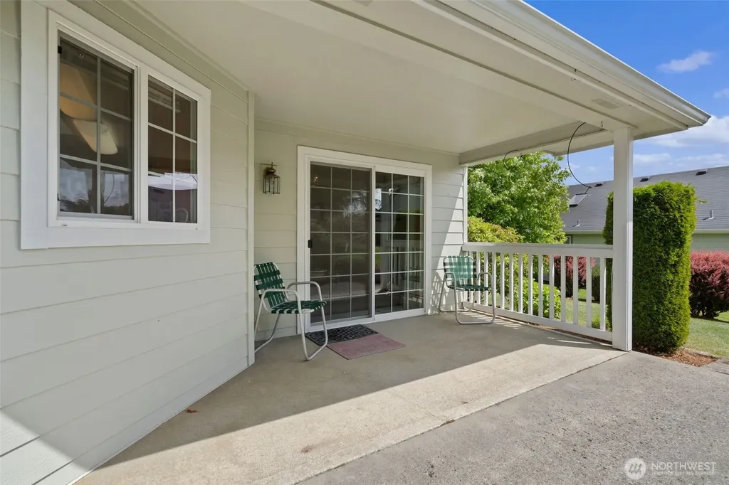 2816 Colonial Drive Centralia WA 98531