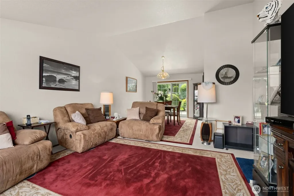 2816 Colonial Drive Centralia WA 98531