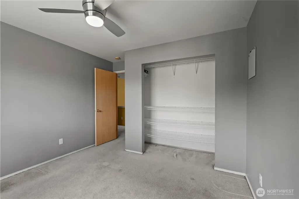 34940 7th Avenue SW Federal Way WA 98023