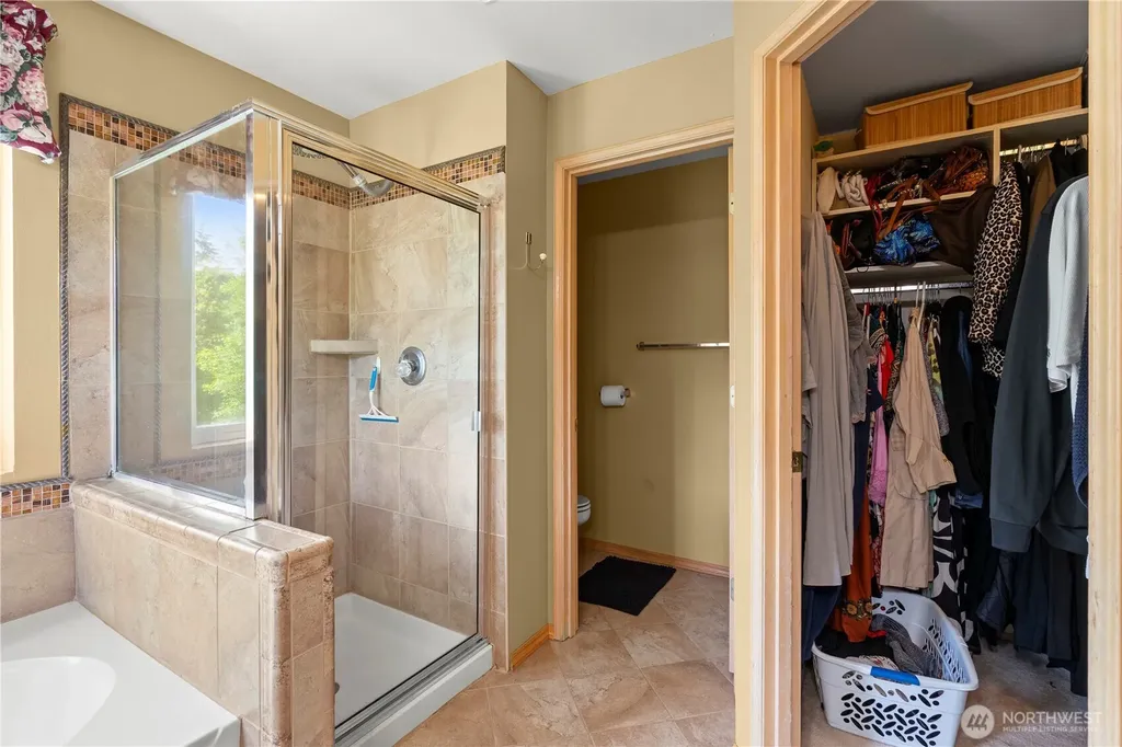34940 7th Avenue SW Federal Way WA 98023