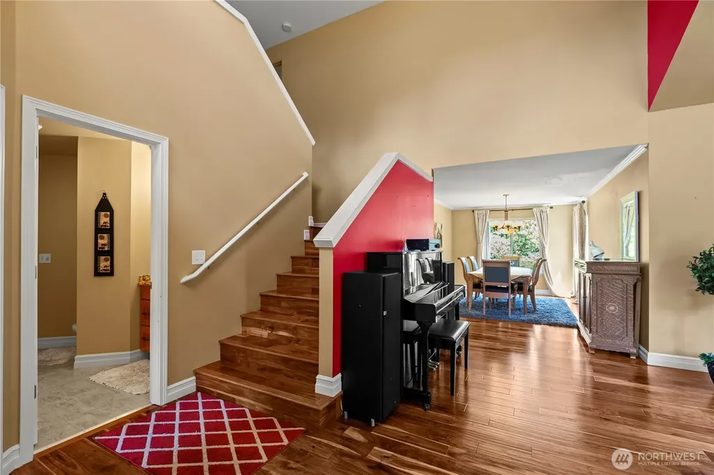 34940 7th Avenue SW Federal Way WA 98023