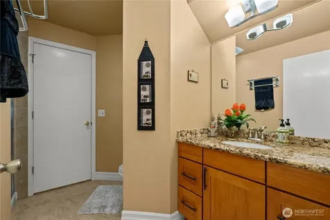 34940 7th Avenue SW Federal Way WA 98023