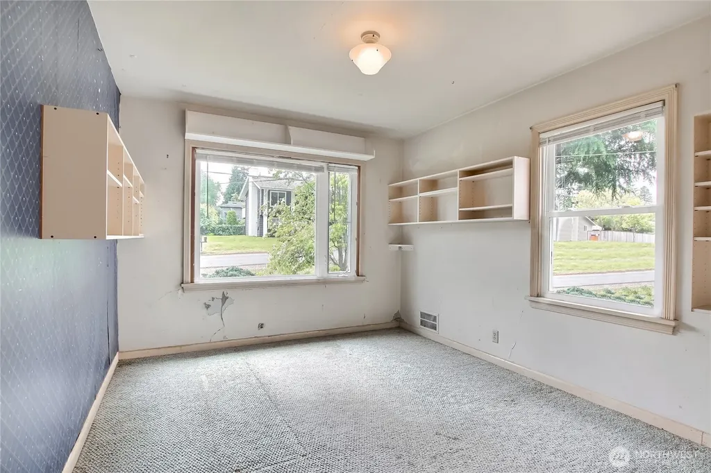 1224 SW 158th Street Burien WA 98166
