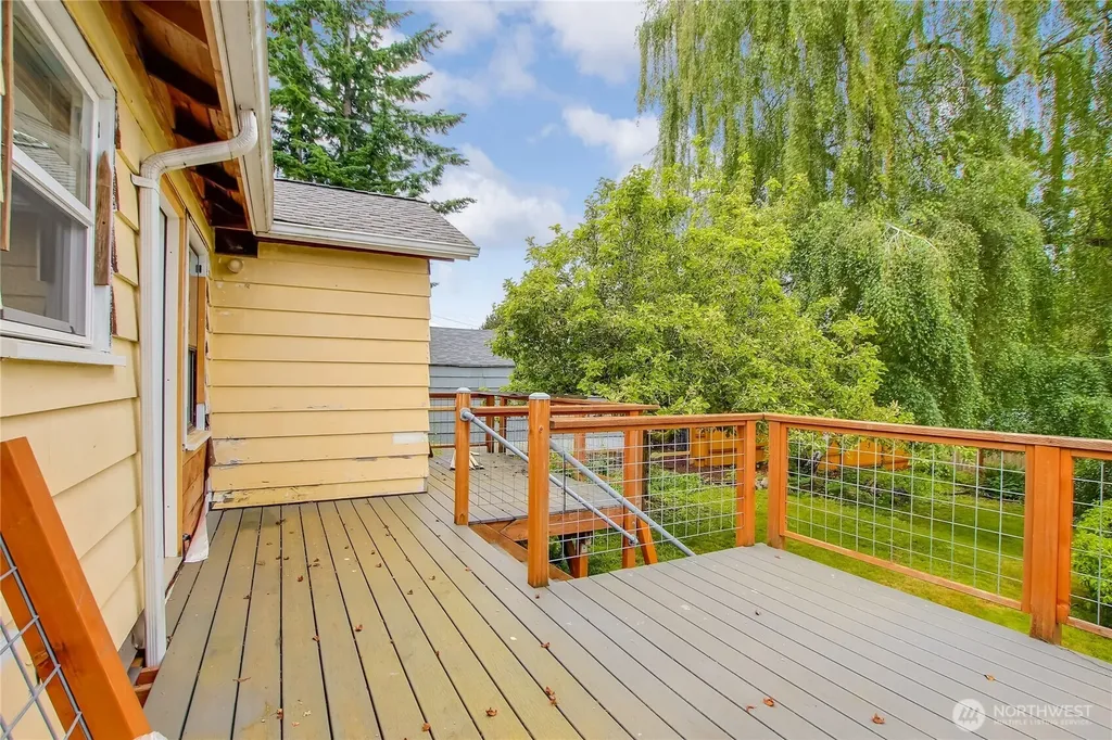 1224 SW 158th Street Burien WA 98166