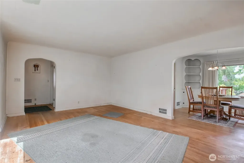 1224 SW 158th Street Burien WA 98166