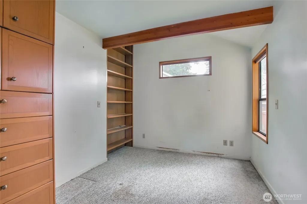 1224 SW 158th Street Burien WA 98166