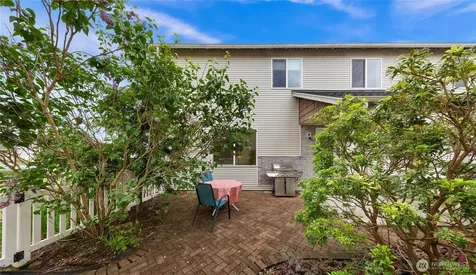 1150 Aaron Drive Lynden WA 98264