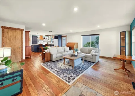 1150 Aaron Drive Lynden WA 98264