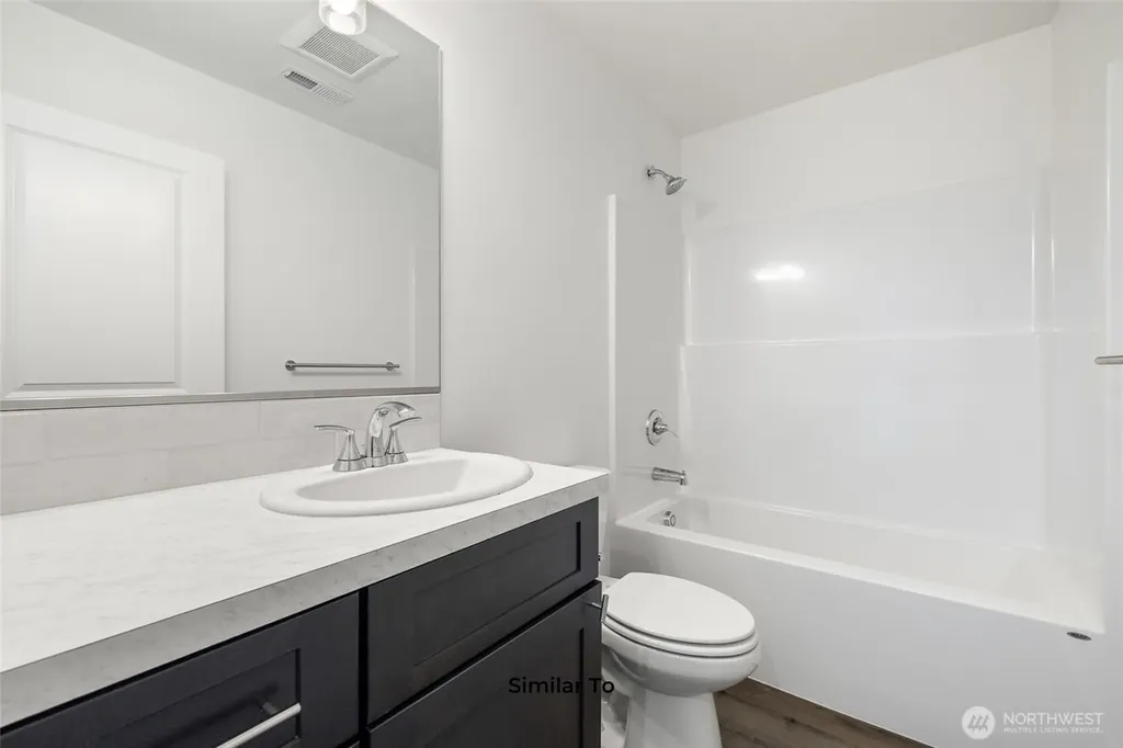 321 N Lessor Loop Moses Lake WA 98837