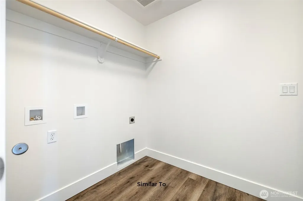 321 N Lessor Loop Moses Lake WA 98837