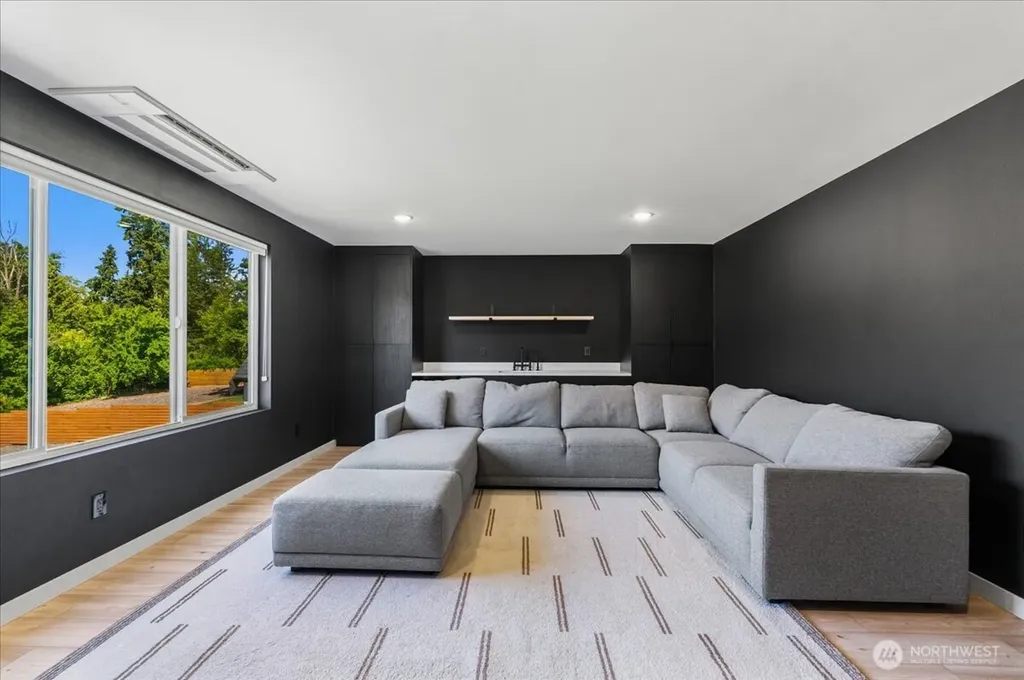 37235 55th Avenue S Auburn WA 98001