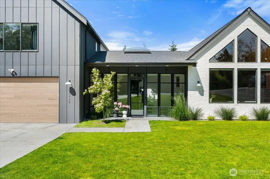 37235 55th Avenue S Auburn WA 98001