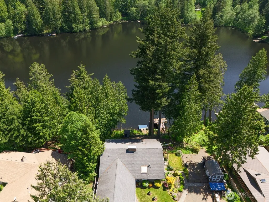37418 W Lake Walker Drive SE Enumclaw WA 98022