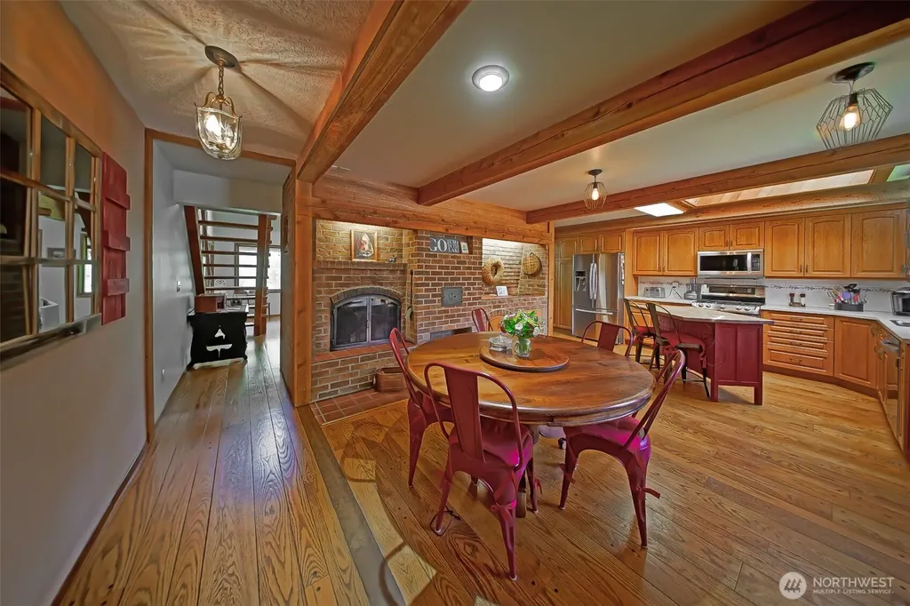 37418 W Lake Walker Drive SE Enumclaw WA 98022