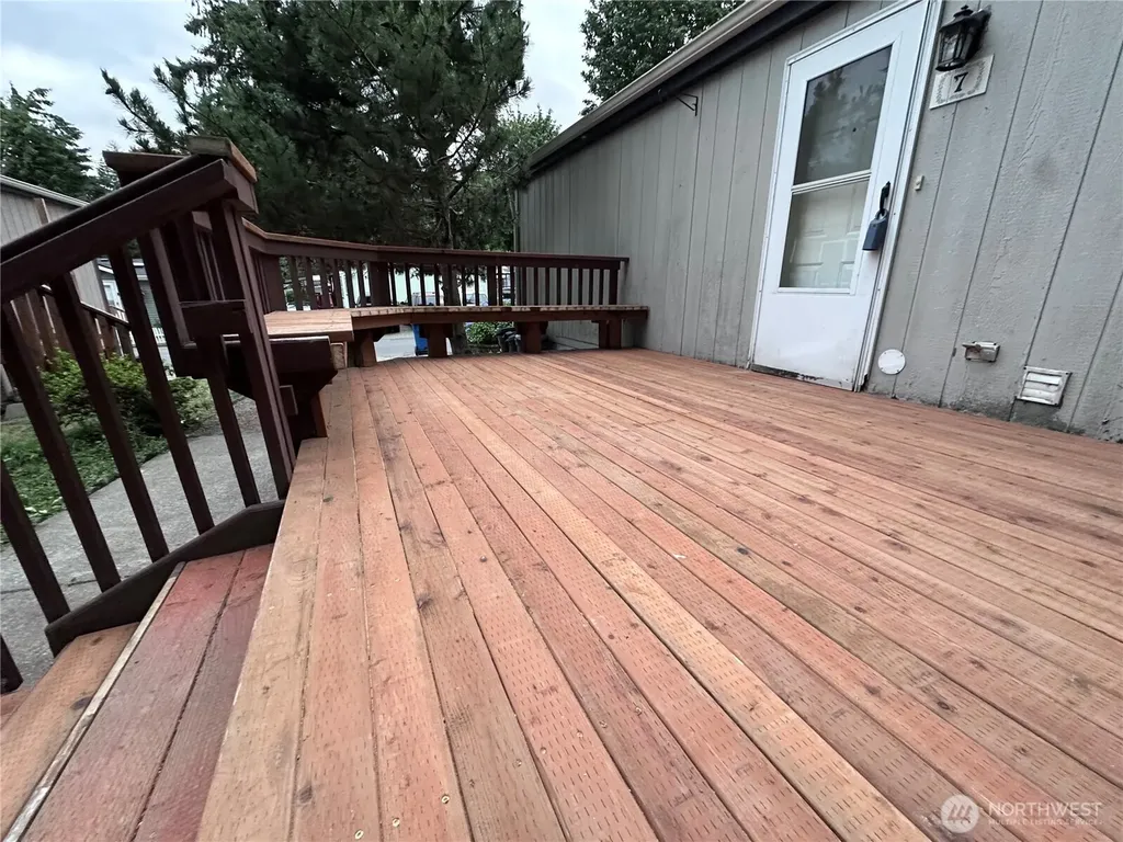 28454 SE 168th Avenue Kent WA 98042