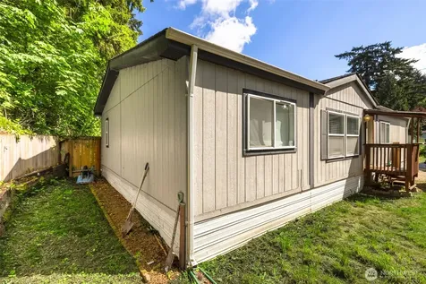 28454 SE 168th Avenue Kent WA 98042