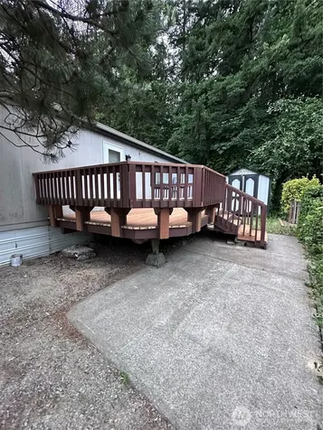 28454 SE 168th Avenue Kent WA 98042