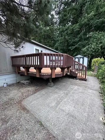 28454 SE 168th Avenue Kent WA 98042