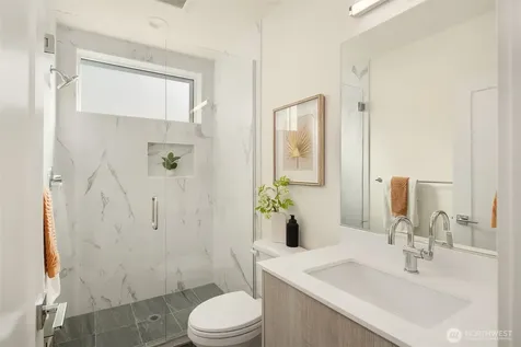 4411 1st Avenue NE Seattle WA 98105