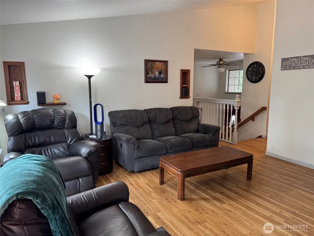 24403 224th Avenue SE Maple Valley WA 98038