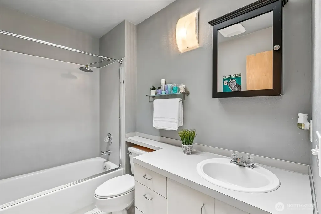 7226 NE 171st Lane Kenmore WA 98028