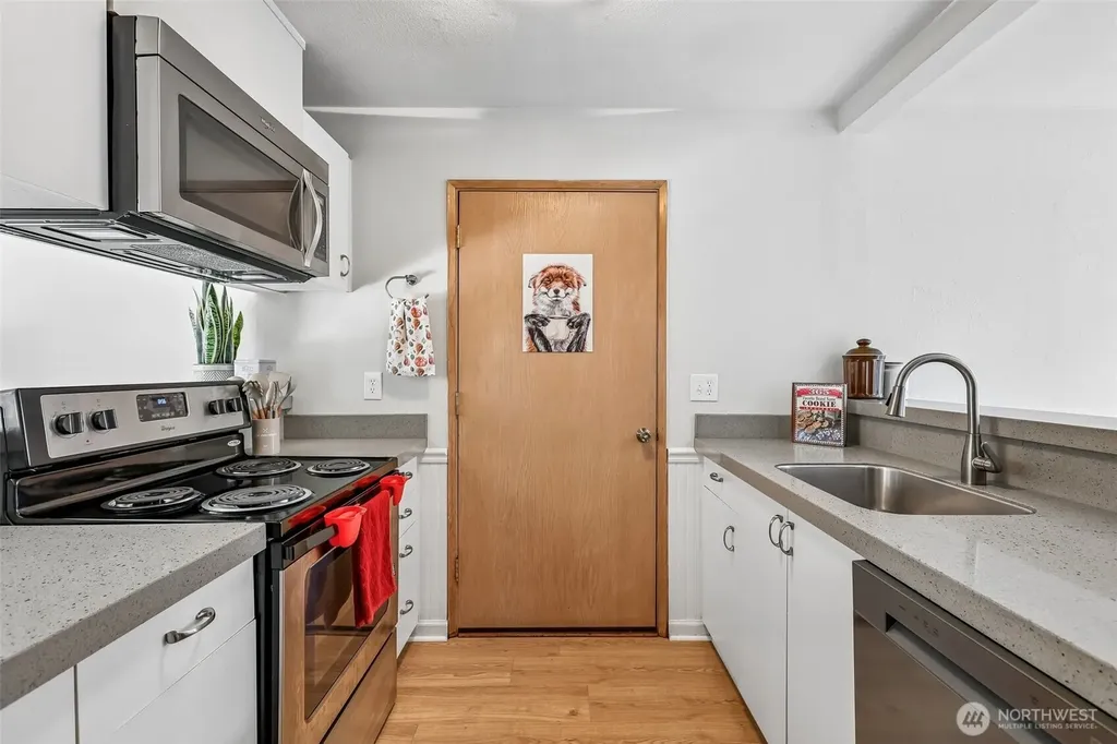 7226 NE 171st Lane Kenmore WA 98028