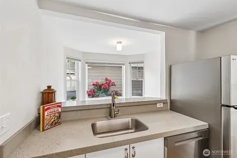 7226 NE 171st Lane Kenmore WA 98028