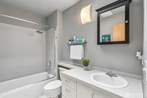 7226 NE 171st Lane Kenmore WA 98028