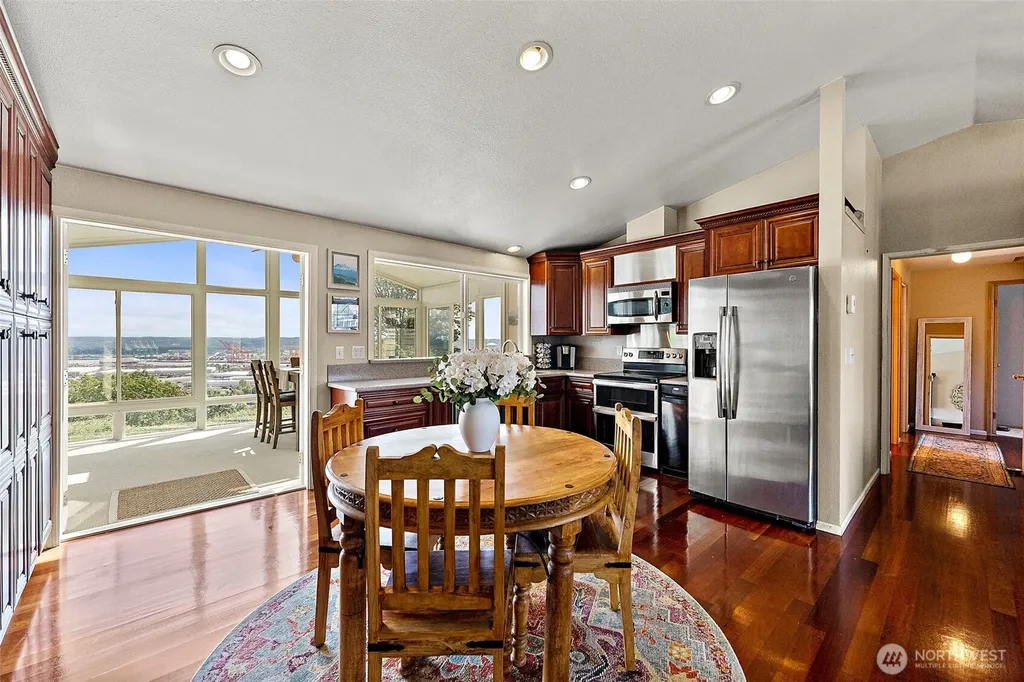 4402 30th Street NE Tacoma WA 98422
