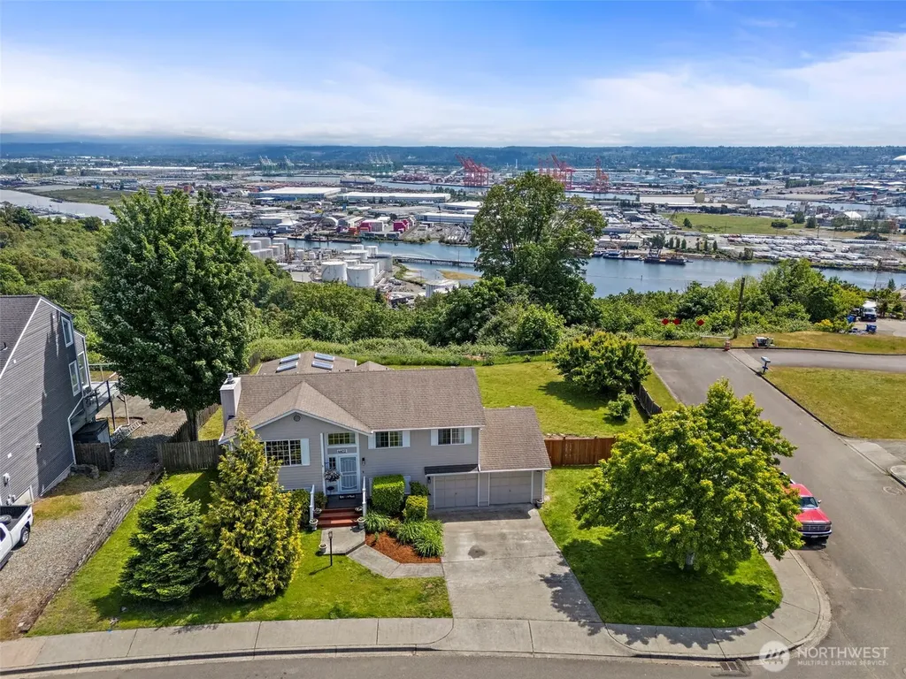 4402 30th Street NE Tacoma WA 98422