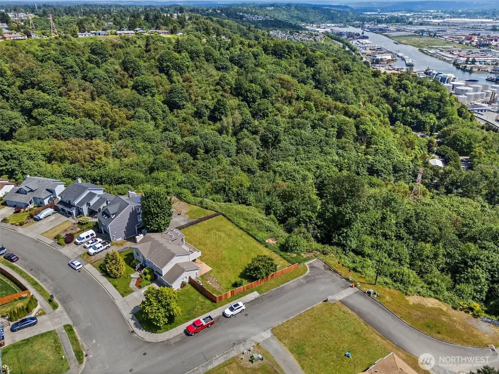 4402 30th Street NE Tacoma WA 98422