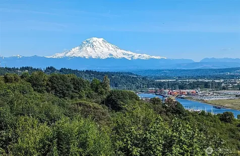 4402 30th Street NE Tacoma WA 98422