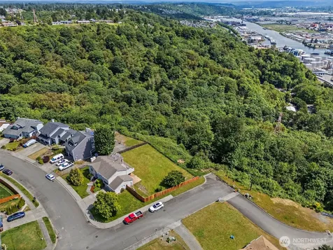 4402 30th Street NE Tacoma WA 98422