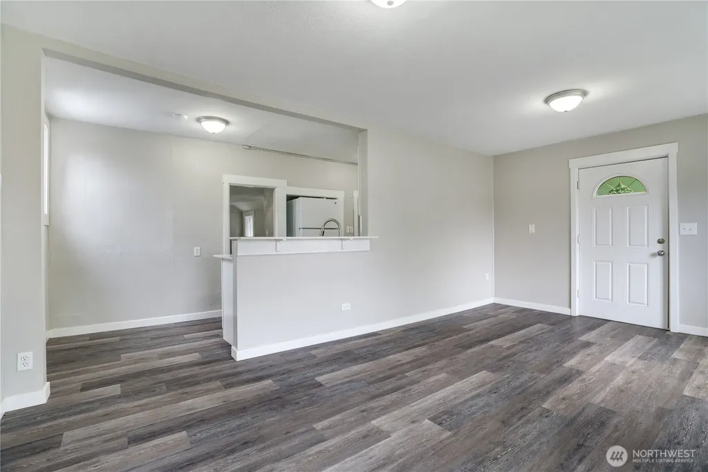 325 N Cambrian Bremerton WA 98312