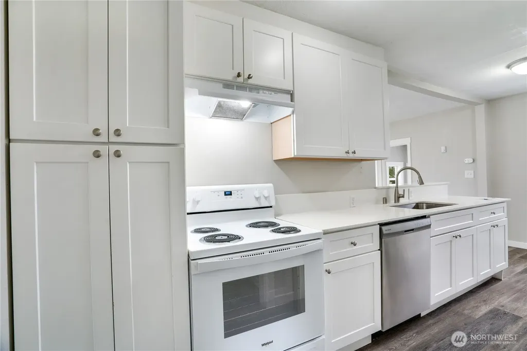 325 N Cambrian Bremerton WA 98312