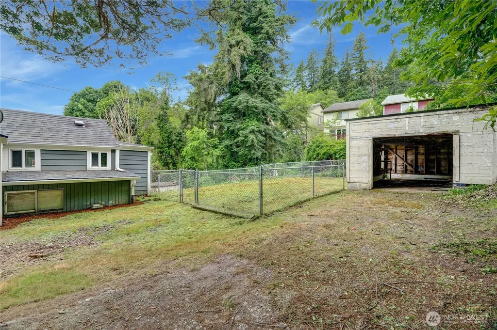 325 N Cambrian Bremerton WA 98312