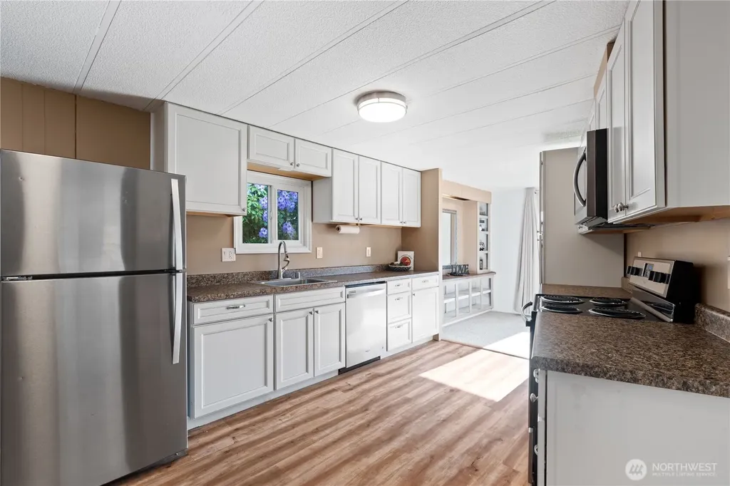 1254 4th Street Blaine WA 98230