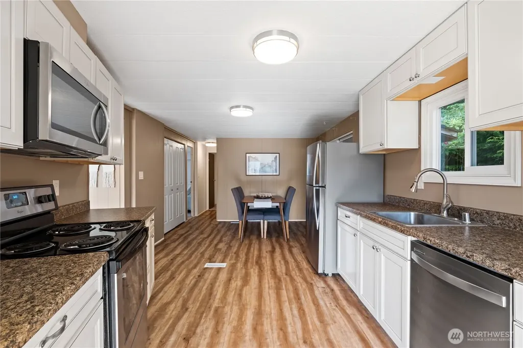 1254 4th Street Blaine WA 98230