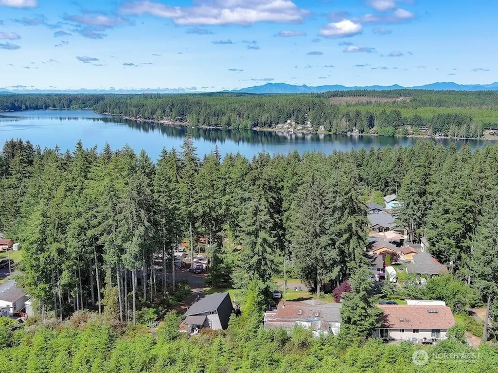 430 E Olympic Drive Belfair WA 98546