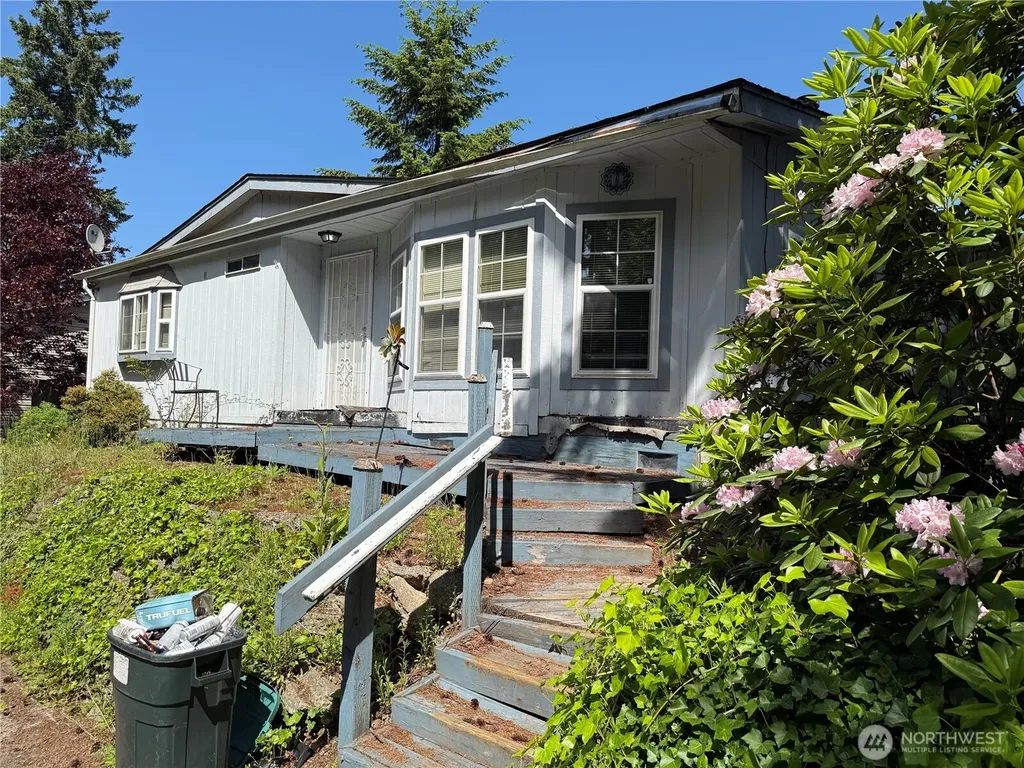 430 E Olympic Drive Belfair WA 98546