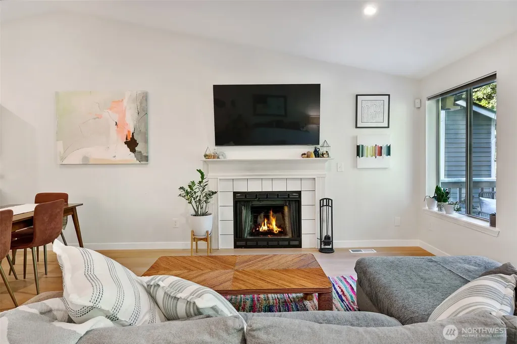 5126 S Garden Loop Road Seattle WA 98118