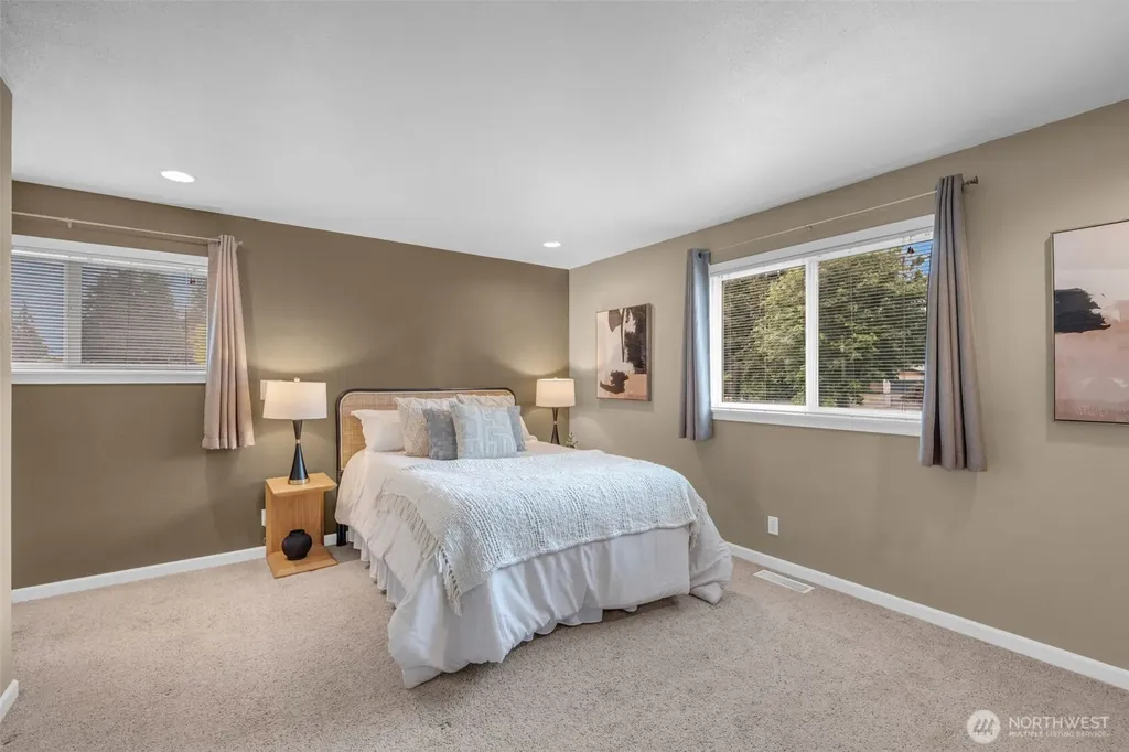 2102 15th Avenue Milton WA 98354