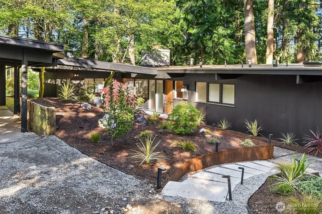 14841 SE 54th Street Bellevue WA 98006