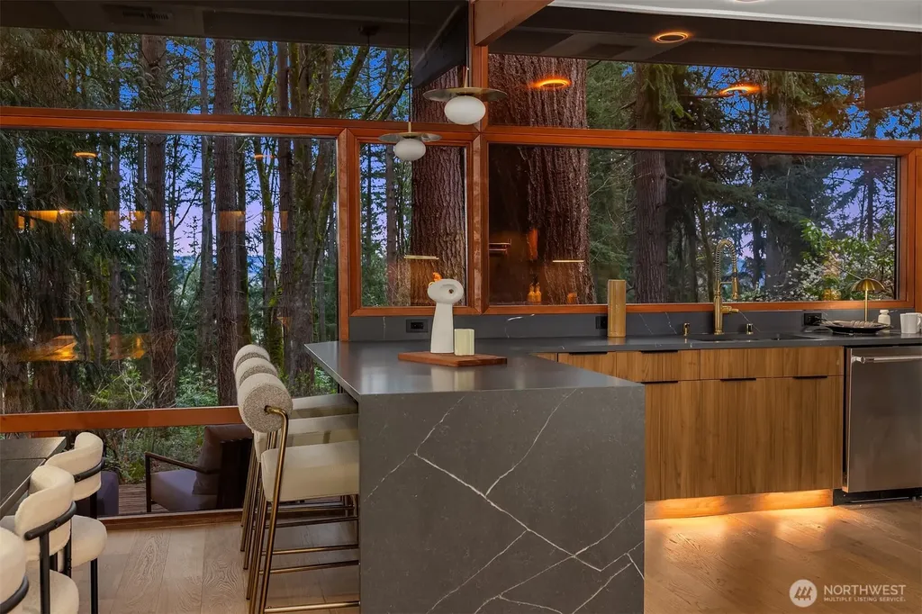 14841 SE 54th Street Bellevue WA 98006