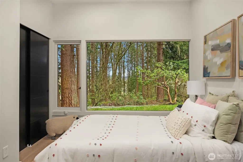 14841 SE 54th Street Bellevue WA 98006