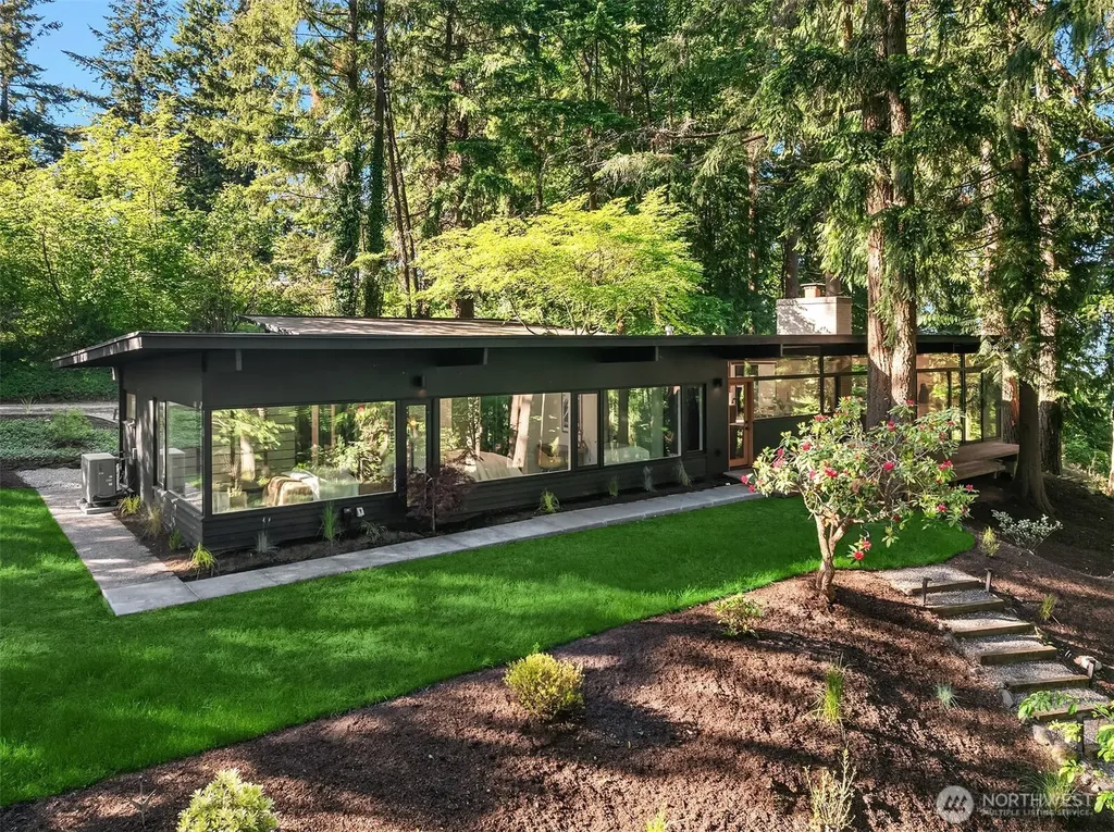 14841 SE 54th Street Bellevue WA 98006
